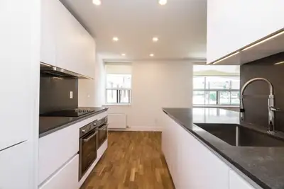 renovated one bedroom, eglinton and dvp - ID 1957