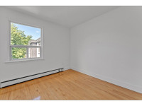 389-401 Yonge Street Kingston. Fall Into Savings: Lease Now & Get 1 Month FREE on a 13-Month Lease!... (image 6)