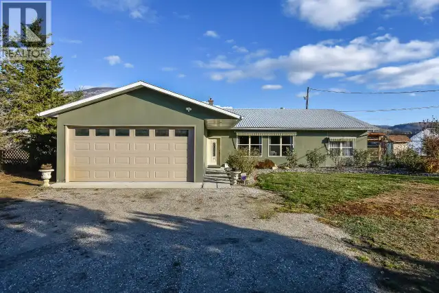 7231 ISLAND Road Oliver, British Columbia in Houses for Sale in Penticton - Image 2