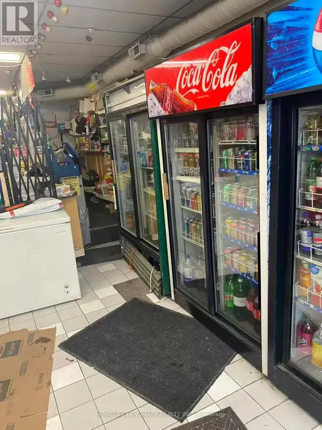 1194 DANFORTH AVENUE Toronto (Danforth), Ontario in Commercial & Office Space for Sale in City of Toronto - Image 5