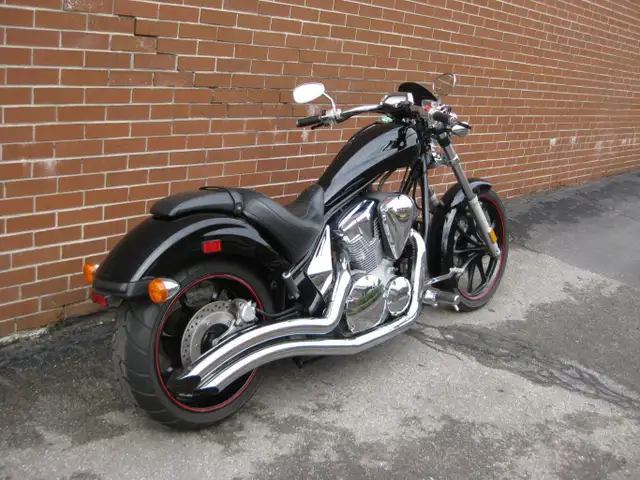 2010 Honda Fury in Street, Cruisers & Choppers in City of Toronto - Image 7