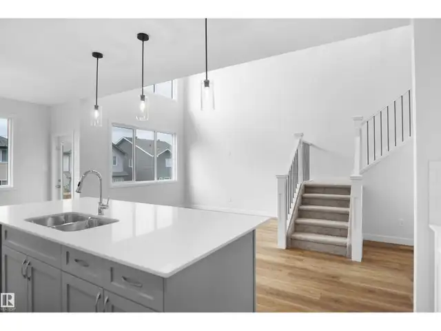 133 SUNLAND WY Sherwood Park, Alberta in Houses for Sale in Strathcona County - Image 16