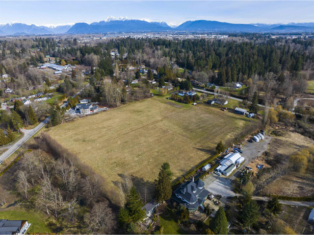 8509 188 STREET Surrey, British Columbia in Houses for Sale in Delta/Surrey/Langley - Image 3