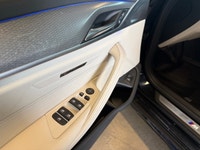 2017 BMW 530i xDrive M Sport Heads-Up Display | Brand New Tires & Brakes | Premium Sport Sedan Key F... (image 9)