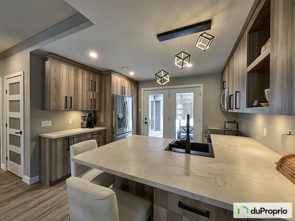 $519,000 - Bungalow for sale in East Angus — photo 1