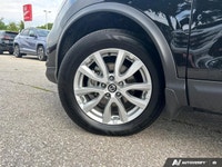 Experience the confident handling and versatile practicality of this 2023 Nissan Qashqai SV, boastin... (image 9)