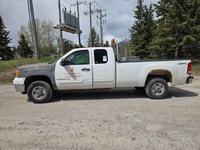 This item(s) are selling by Online Timed Auction Complete Dispersal for Prairie Pride Construction -... (image 4)