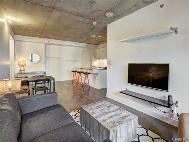 1414 Chomedey — photo 1