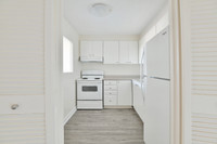 Spacious Parkwood Hills Apartments in Nepean, Ottawa Open the door to spacious and affordable suites... (image 1)