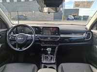 Come see this 2024 Kia Seltos EX AWD | Sunroof | Leather | Heated Wheel + Seats | Remote Start | Car... (image 4)