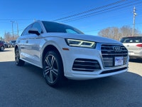 WHY THIS Q5 HITS DIFFERENT: QUATTRO AWD Confident in snow, rain, and everything Canada throws at you... (image 2)