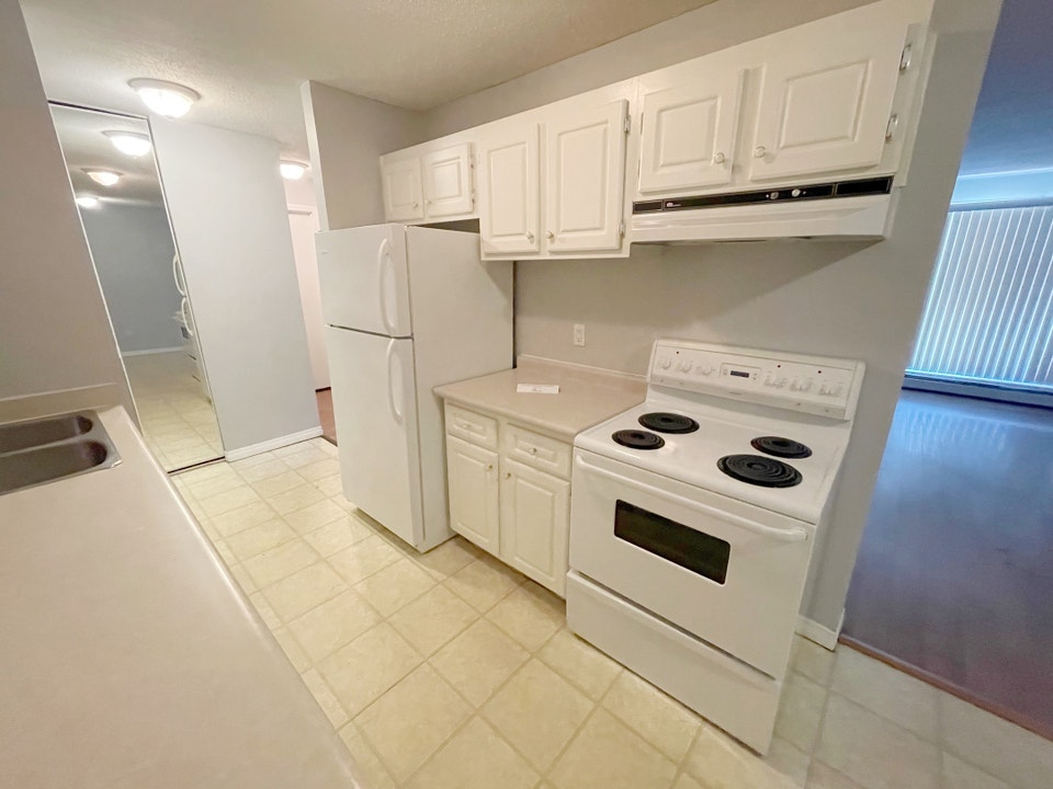 Jonathon Lodge Apartments - 2 Bedroom 1 Bath Apartment for Rent 3