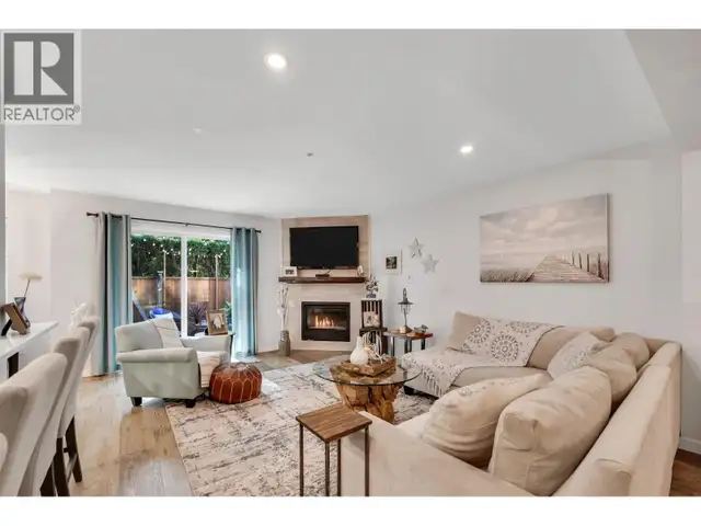 10 2401 MAMQUAM ROAD Squamish, British Columbia in Condos for Sale in Sunshine Coast - Image 8