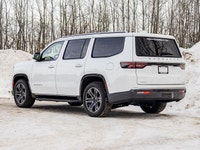 The Jeep Wagoneer Series delivers luxury, space, and capability in one confident full-size SUV. Tech... (image 5)