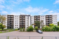 1, 2, and 3 bedrooms newly renovated units at 24 Ida Street in St Catharines. Beautiful kitchens wit... (image 5)