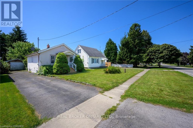 6024 DIXON STREET Niagara Falls, Ontario Houses for Sale St