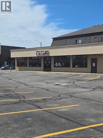 Once in a lifetime opportunity ! This business has been operating for over 20 years. Cornering Talbo...