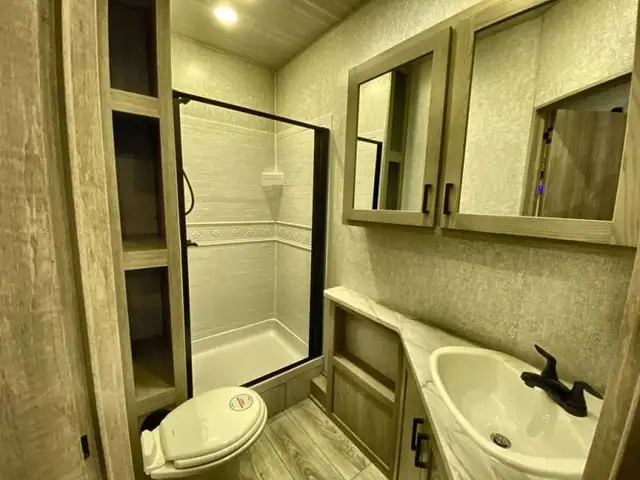 2025 EAST TO WEST Alta 3100KXT in Travel Trailers & Campers in Bedford - Image 40