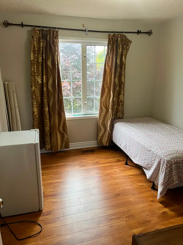 Furnished room for rent