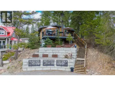 If your looking for affordable lake life living then look no further! Less than a minute walk to bea...