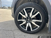 The advertised vehicle price is based on a promotional finance offer. Customers who purchase the veh... (image 8)