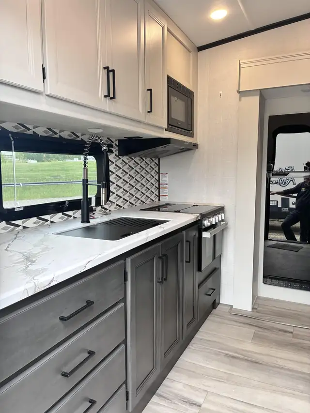 2025 Keystone ARCADIA 21 SRK in Travel Trailers & Campers in St. Albert - Image 9