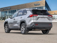 *Sunroof, Heated Steering Wheel, Power Liftgate, Heated Seats, Aluminum Wheels!* The RAV4 opens a wo... (image 4)