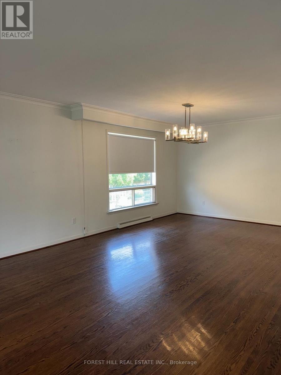 3 TOKAY COURT Toronto (Bathurst Manor), Ontario 5