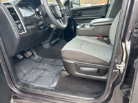 Express Quad cab model, v6, well equipped, priced for immediate sale, incl balance of extended warra... (image 9)
