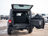 Welcome to Barrie Dodge Chrysler Jeep. TRANSMISSION: 8-SPEED TORQUEFLITE AUTO -inc: 4-Wheel Anti-Loc... (image 7)