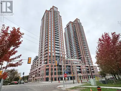 Welcome to the newly built Pinnacle Toronto East Building! This one bedroom unit offers 505 sqft of...