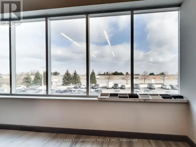104 - 1100 SOUTH SERVICE ROAD Hamilton (Stoney Creek Industrial) in Commercial & Office Space for Sale in Hamilton - Image 41