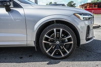 Garantie de 12 mois, kilométrage illimité : Offerte directement par Volvo Cars Canada, elle couvre d... (image 6)