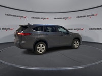 // ACCIDENT FREE!! // Meet the 2023 Toyota Highlander Hybrid LE AWD, a smart choice for families who... (image 7)