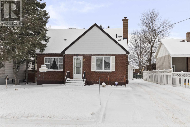75 Kitchener RD Sault Ste. Marie, Ontario Houses for Sale Sault Ste
