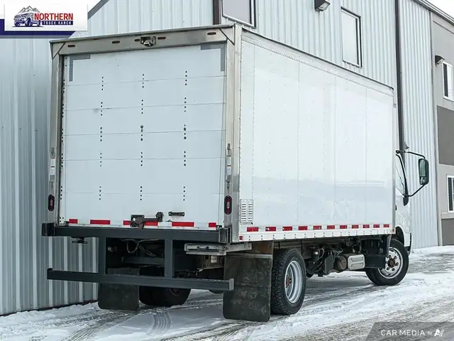 2018 Hino 195 2018 Hino 195 Cube Van / Box Truck – 5.1L Diese... in Cars & Trucks in Edmonton - Image 7