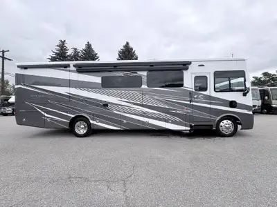 This pre-owned 2024 Tiffin Allegro 34PA class A motorhome is a gorgeous coach with an open, livable...