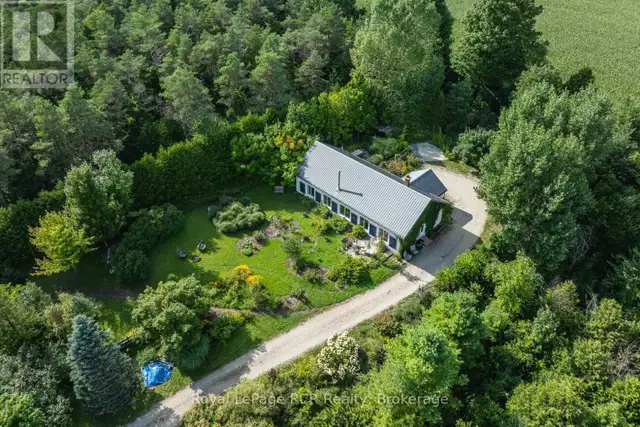 323199 DURHAM ROAD E West Grey, Ontario in Houses for Sale in Owen Sound - Image 2