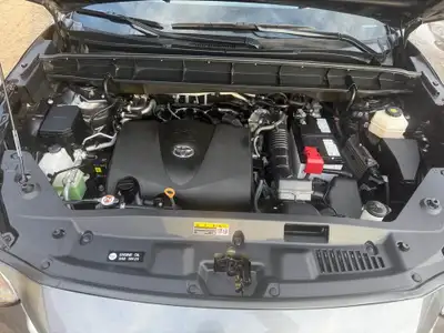 2021 TOYOTA HIGHLANDER LE AWD 8 PASSENGER EASY FINANCE , View more