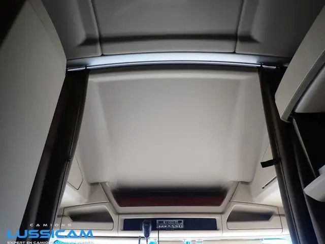 2020 Kenworth T680 in Heavy Equipment in Longueuil / South Shore - Image 26