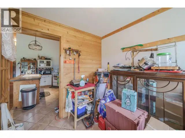 7478 BURGESS ROAD Deka Lake / Sulphurous / Hathaway Lakes, Briti in Houses for Sale in 100 Mile House - Image 20