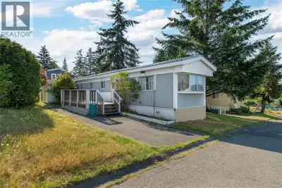 The most affordable mobile home currently on the market! Located in the well-run Prado Verde Mobile...