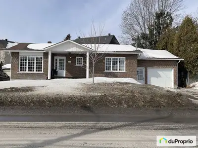 17785-17787, Rue Charles Mirabel Saint-Janvier Duplex les deux unités seront libres à l'acheteur. Un...