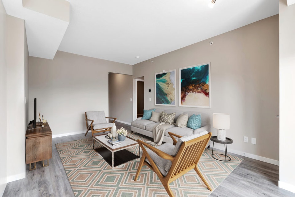 Parliament Rentals - 2 Bed 1 Bath Apartment for Rent 4