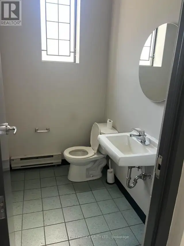 2A - 25 VANLEY CRESCENT Toronto (York University Heights), Ontar in Commercial & Office Space for Rent in City of Toronto - Image 8