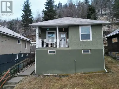 This well-built West Trail home is still in great shape and is ready for your finishing touches. The...