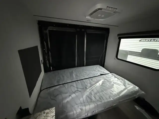 2026 Sunset Park RV Sunlite TH 14TH in Travel Trailers & Campers in Longueuil / South Shore - Image 6