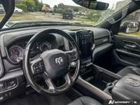 Stunniing Bright White 2022 Ram 1500 Sport 4X4, 8-Speed Automatic, HEMI 5.7L V8, Navigation, Heated... (image 9)