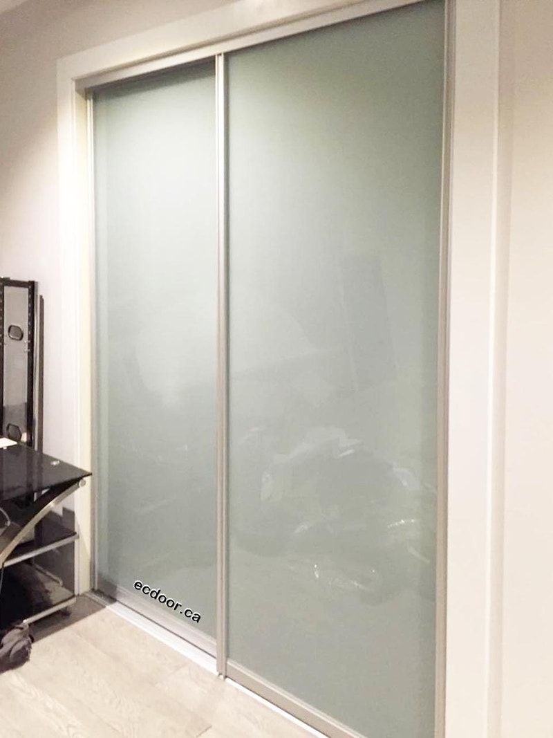 Closet doors whiteboard & mirrored（Call 6479614328） Windows, Doors