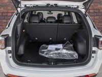 Only 24 Miles! This Jeep Compass has a dependable Intercooled Turbo Regular Unleaded I-4 2.0 L/122 e... (image 6)
